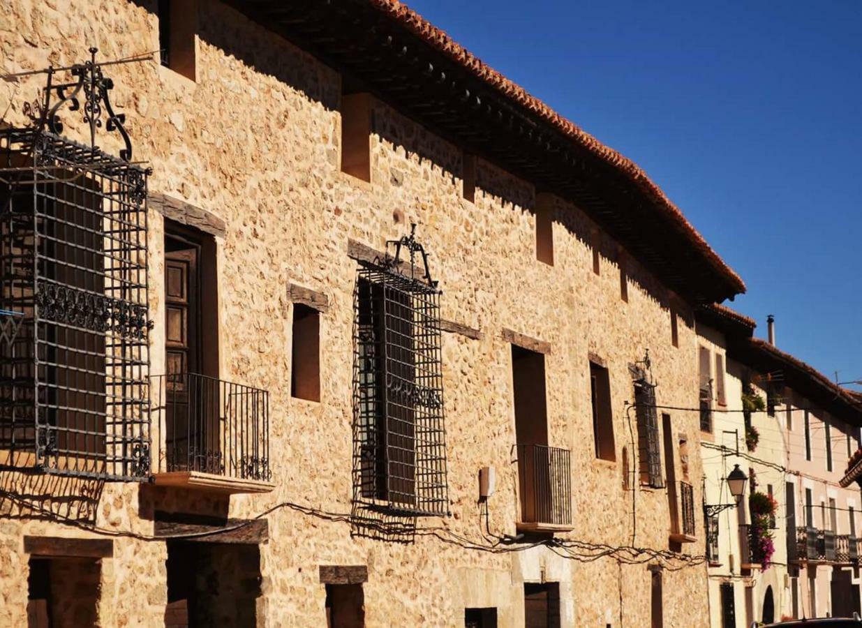 Hostal Restaurante San Millan Orihuela del Tremedal Exterior foto